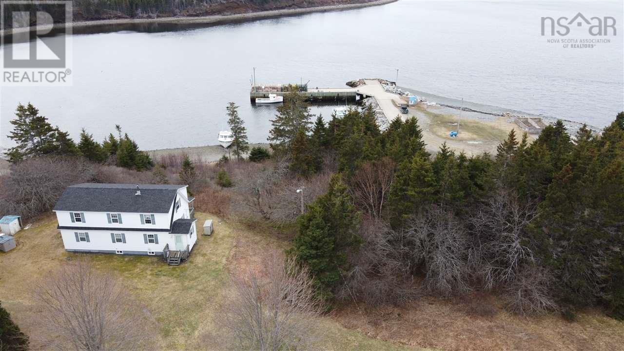 147 Hendsbee Wharf Road, Queensport, Nova Scotia  B0H 1N0 - Photo 11 - 202315816