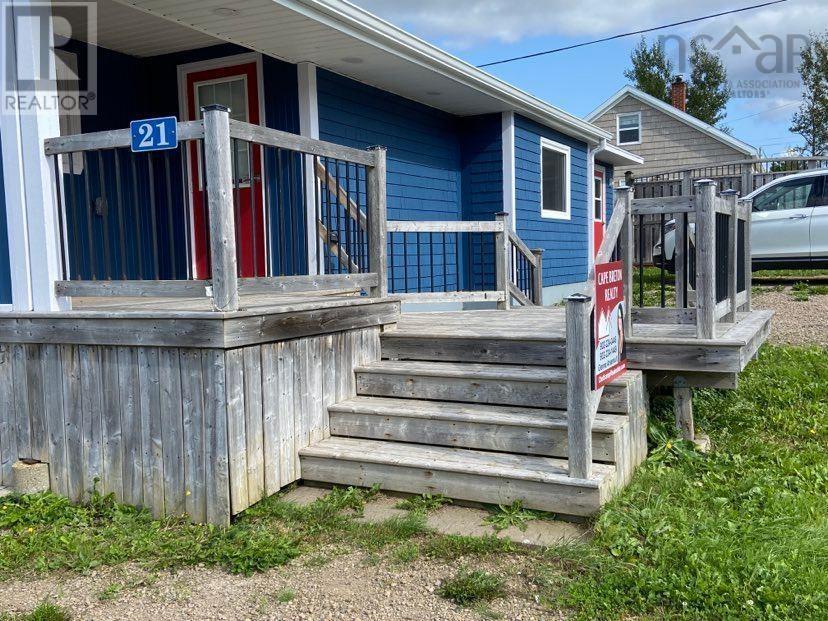 21 Chemin Poirier Road, Chéticamp, Nova Scotia  B0E 1H0 - Photo 3 - 202318576