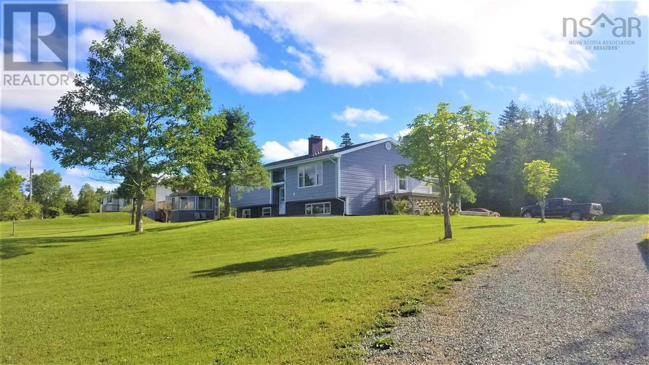 110 De Raymond Street, St. Peter's, Nova Scotia  B0E 3B0 - Photo 3 - 202323837