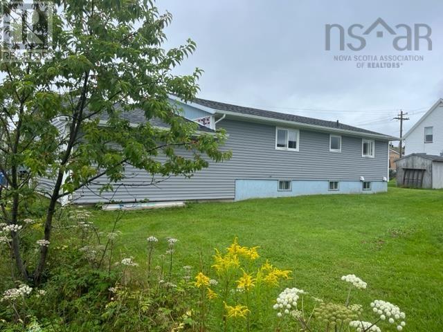 11 Toulouse Street, St. Peter's, Nova Scotia  B0E 3B0 - Photo 2 - 202400716