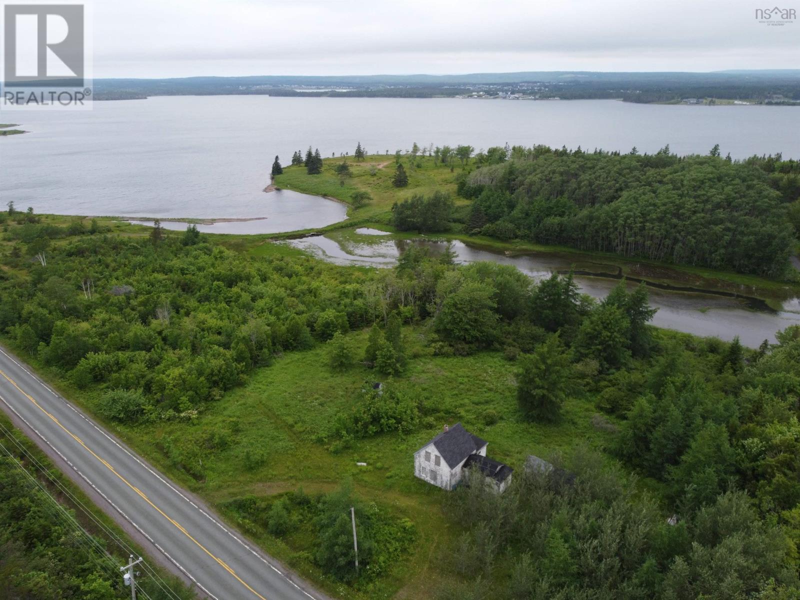 320 Highway, Martinique, Nova Scotia  B0E 1K0 - Photo 2 - 202402432