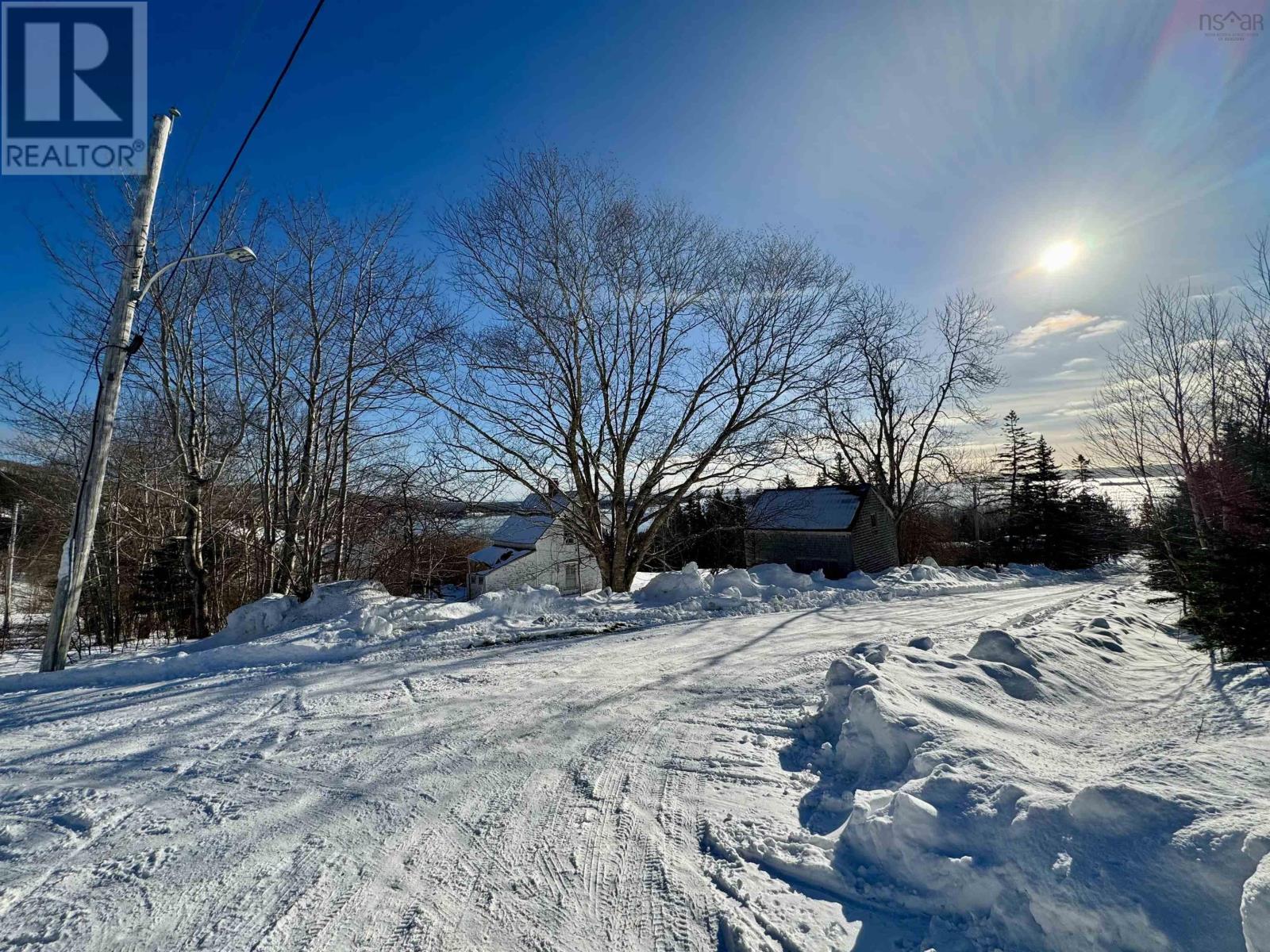 26 Mountain Road, Marble Mountain, Nova Scotia  B0E 3K0 - Photo 2 - 202403322