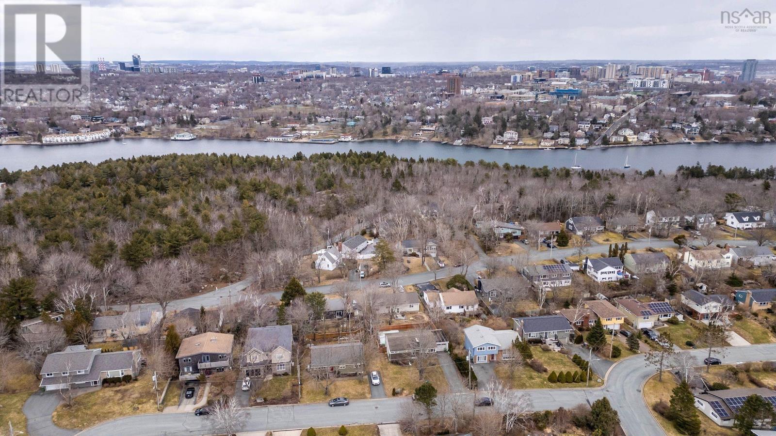 1 Shaw Crescent, Halifax, Nova Scotia  B3P 1V2 - Photo 50 - 202405081