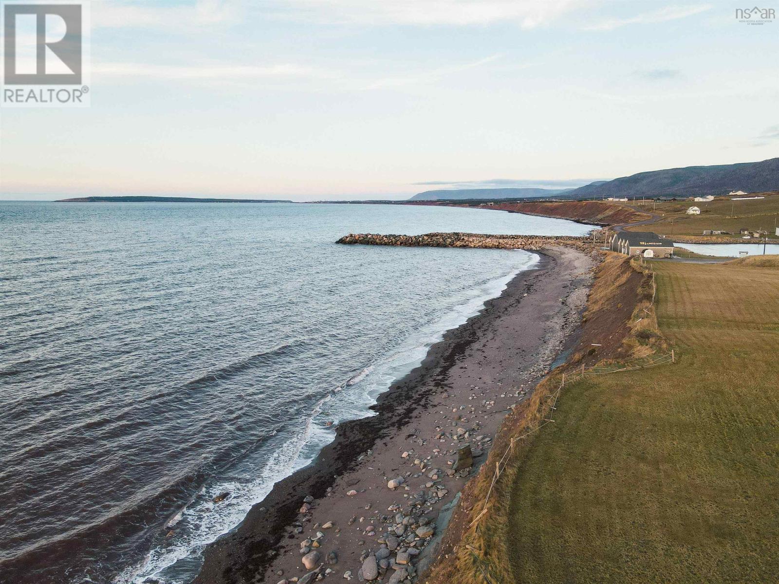 Cabot Trail, Grand Étang, Nova Scotia  B0E 1L0 - Photo 6 - 202406008