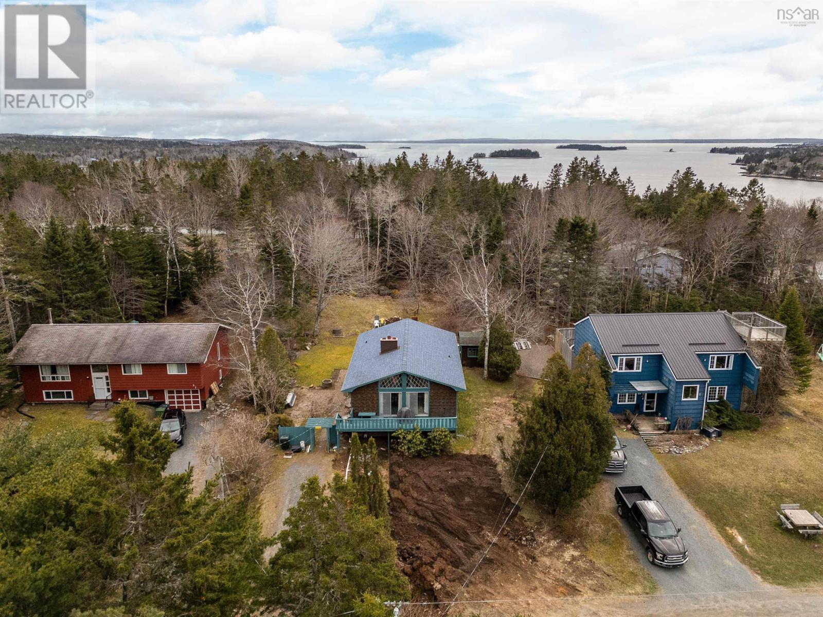 33 Downie Drive, Head Of St. Margarets Bay, Nova Scotia  B3Z 2A2 - Photo 2 - 202407137