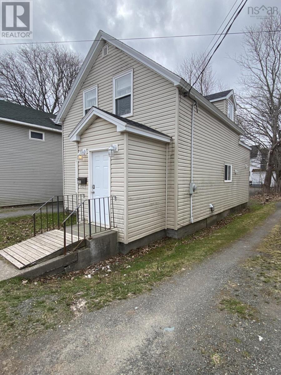 121 College Street, Antigonish, Nova Scotia  B2G 1X9 - Photo 3 - 202408123