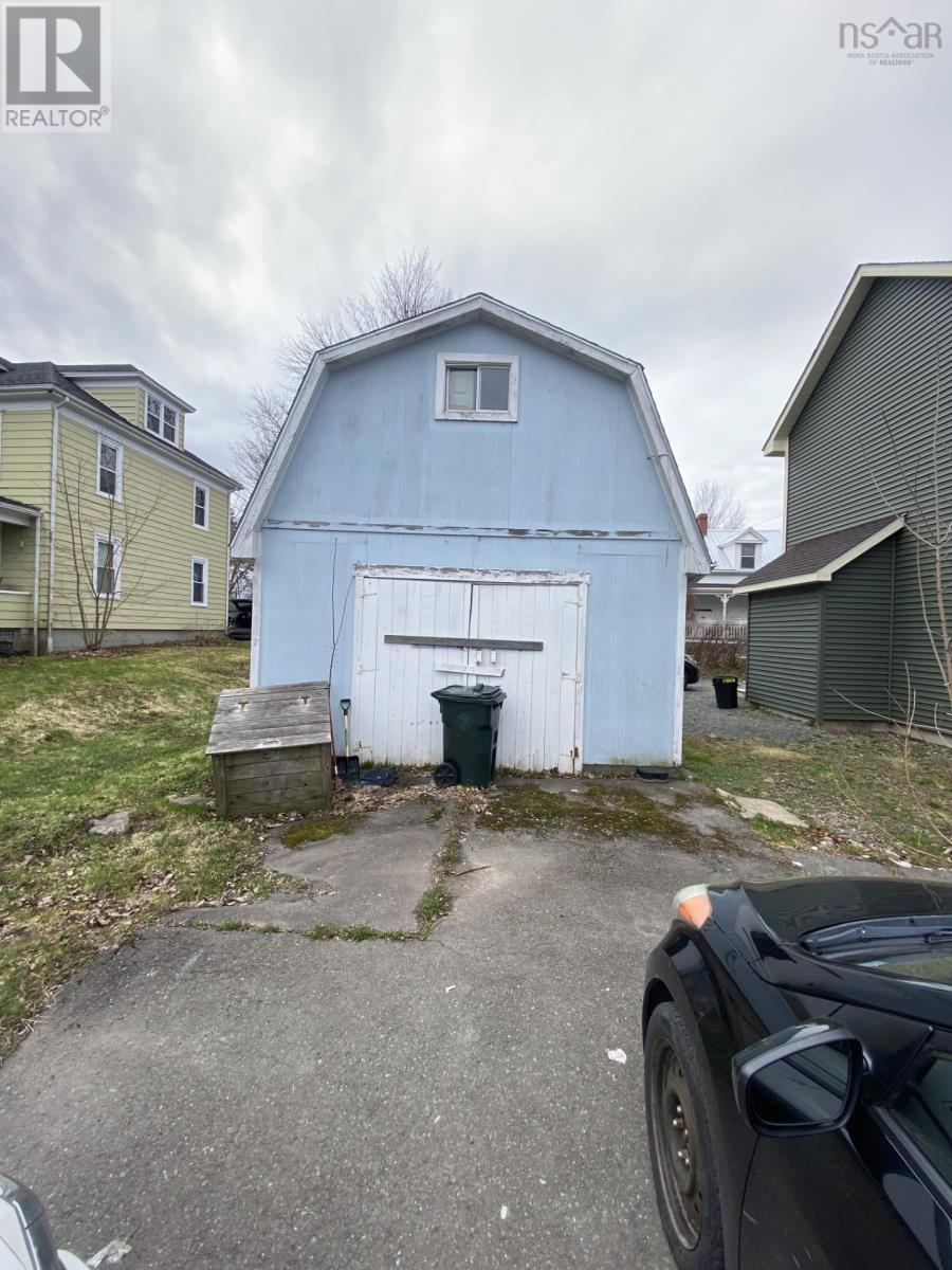 113 College Street, Antigonish, N.s., Antigonish, Nova Scotia  B2G 1X6 - Photo 2 - 202408183