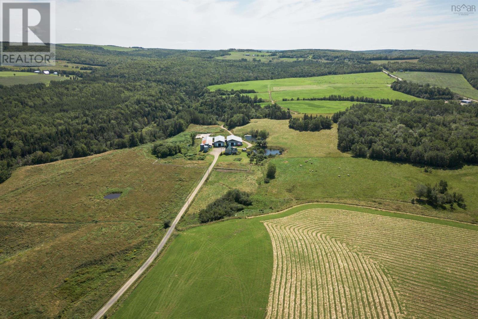 166 Rankinville Road, Mabou, Nova Scotia  B0E 1X0 - Photo 5 - 202408205