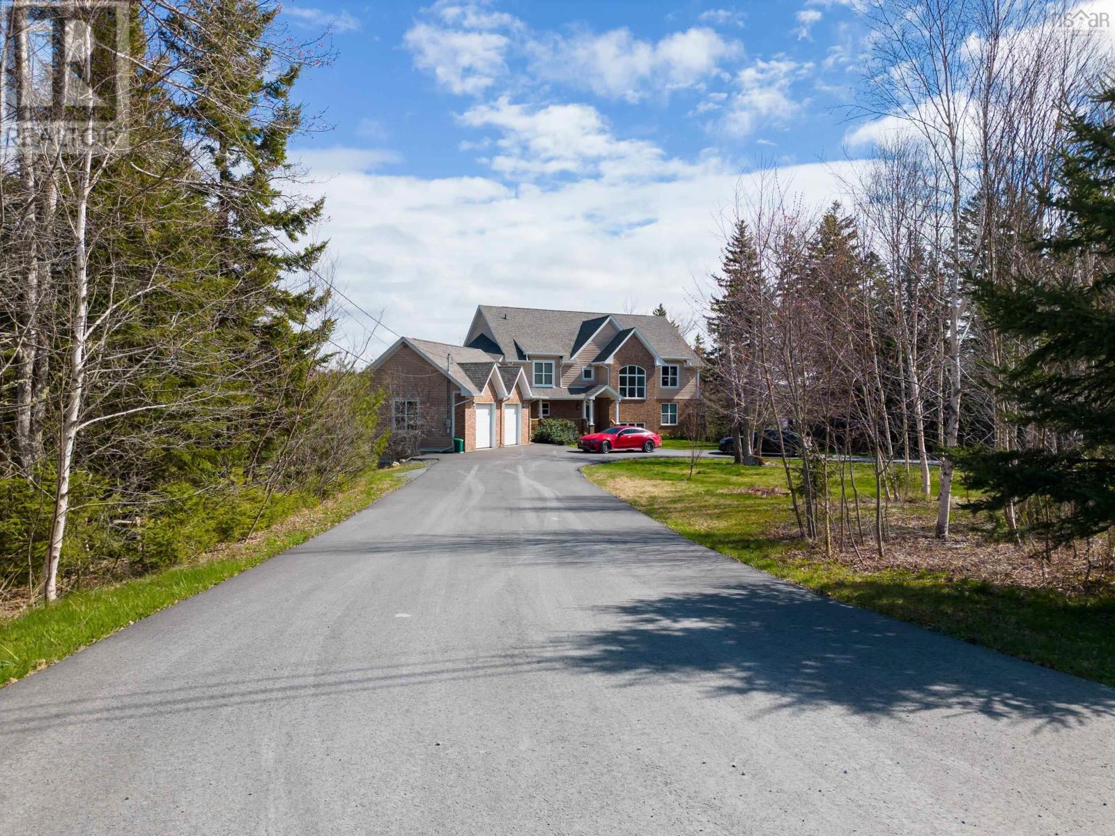 215 Scotsdale Drive, Musquodoboit Harbour, Nova Scotia  B0J 2L0 - Photo 2 - 202409417