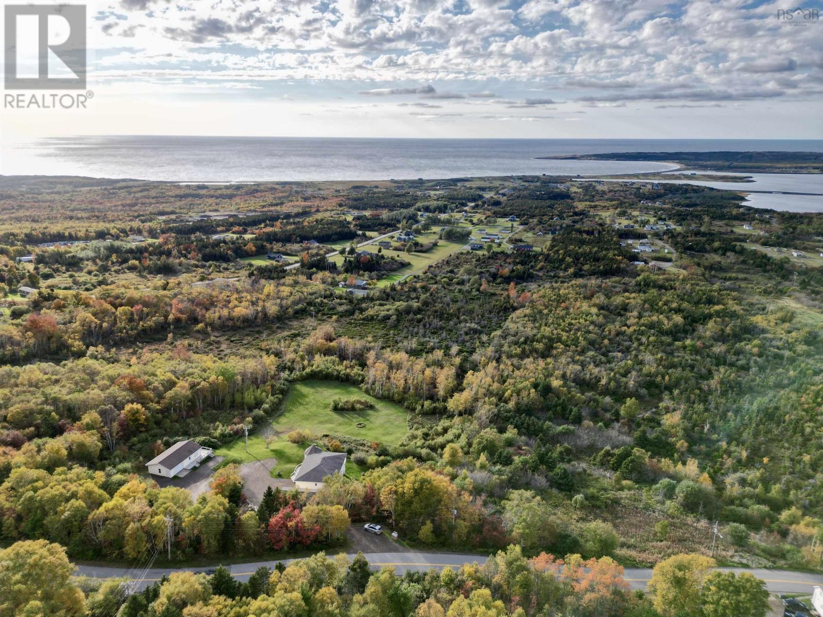 340 Mountain Road, Chéticamp, Nova Scotia  B0E 1H0 - Photo 4 - 202409826