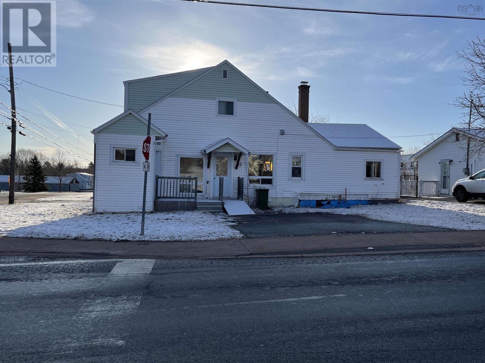 95 Pleasant Street, stellarton, Nova Scotia