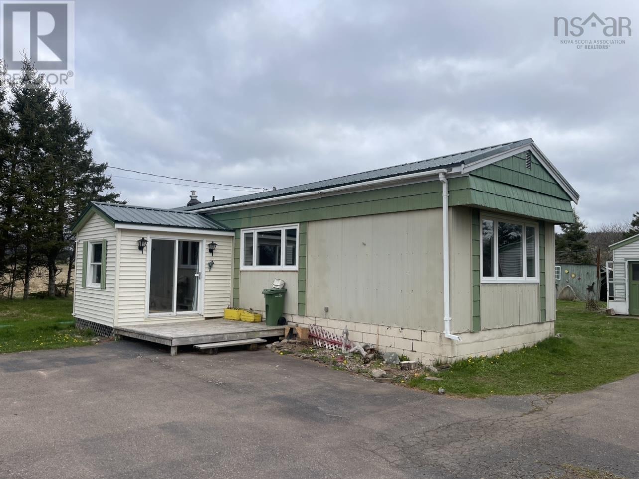 2975 Highway 2, Carrs Brook, Nova Scotia  B0M 1B0 - Photo 2 - 202410274