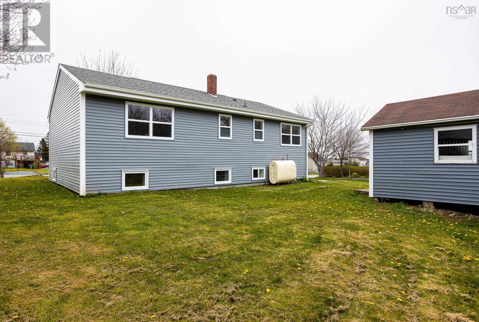 4 Janice Ann Drive, Eastern Passage, Nova Scotia  B3G 1A6 - Photo 2 - 202411023