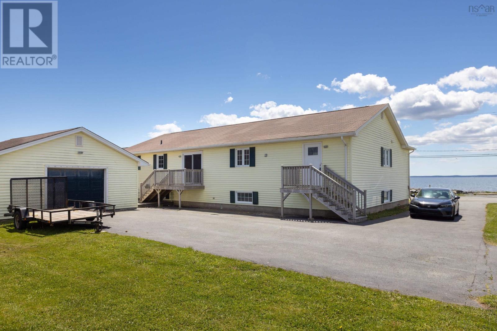 2210 Shore Road, Eastern Passage, Nova Scotia  B3G 1H6 - Photo 3 - 202411683