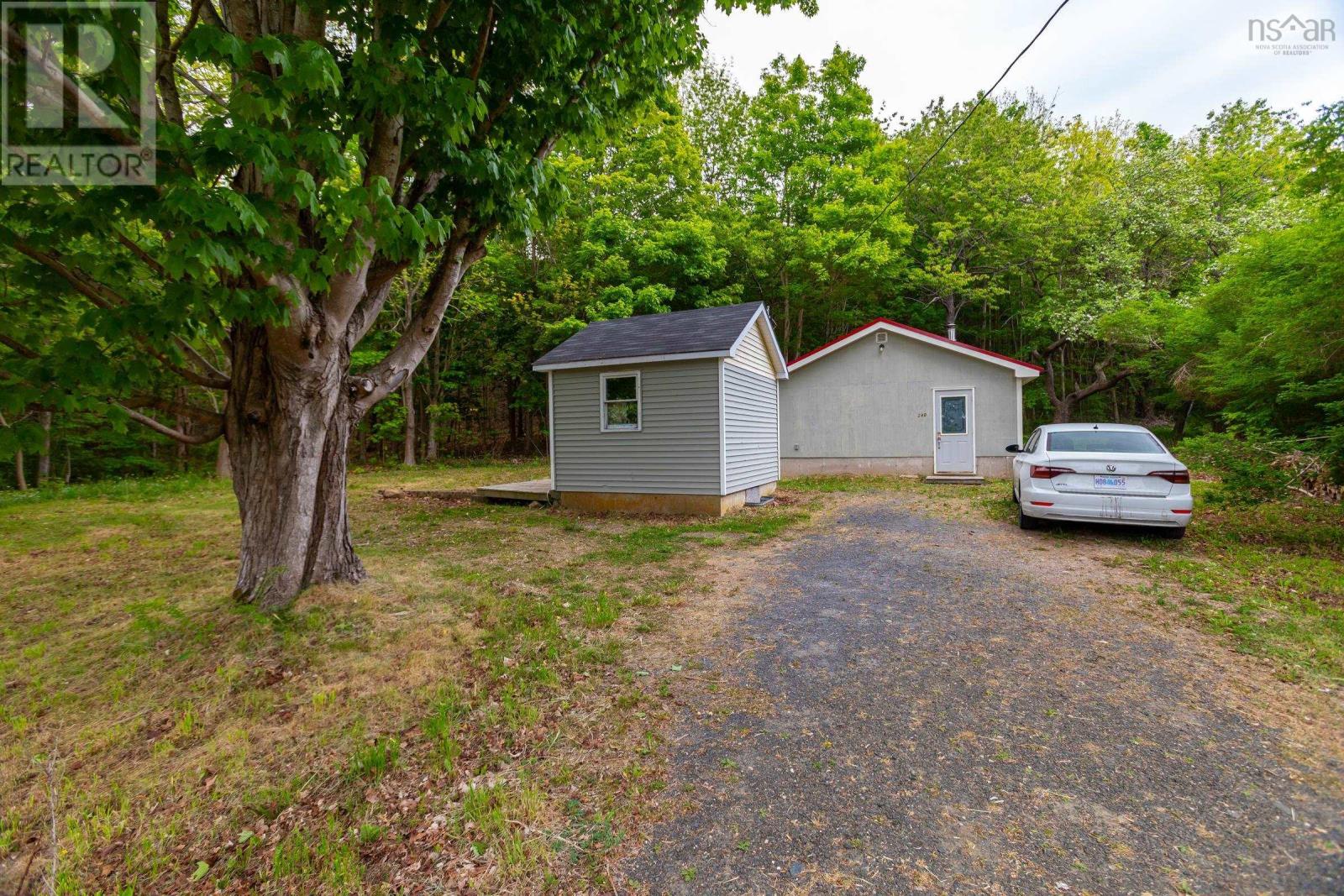 240 Highway 1, Deep Brook, Nova Scotia  B0S 1J0 - Photo 2 - 202411813