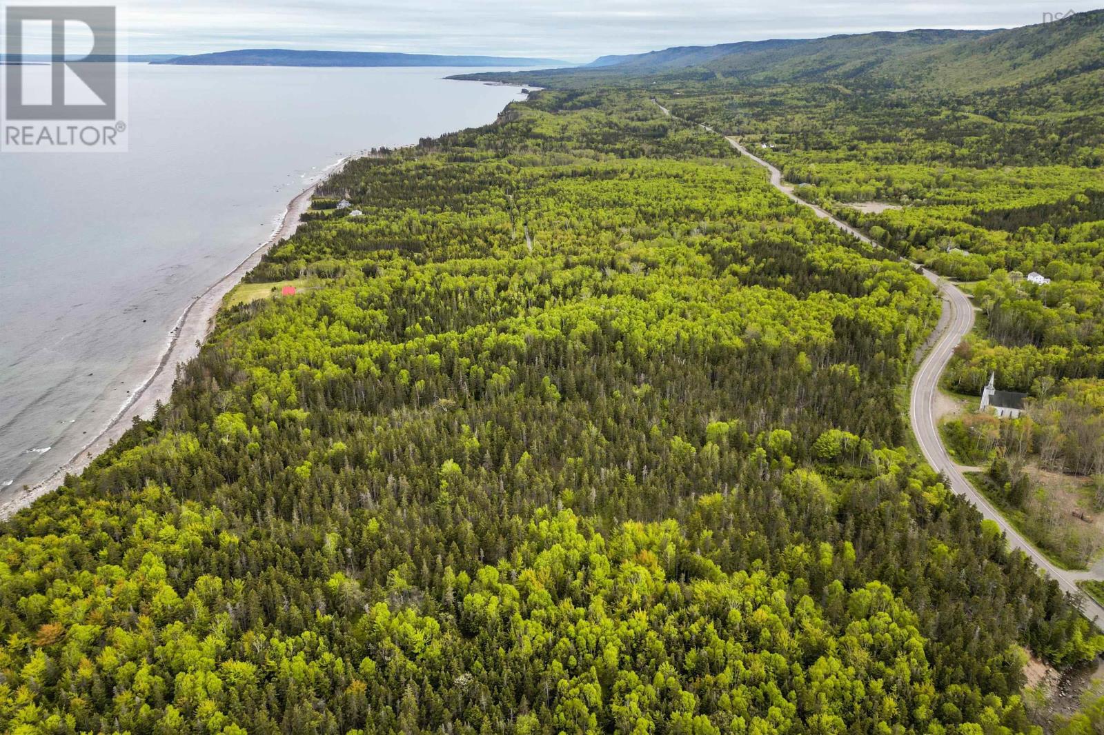 42979 Cabot Trail, Birch Plain, Nova Scotia  B0C 1H0 - Photo 10 - 202413605