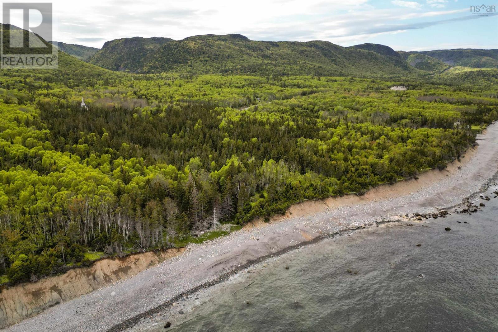 42979 Cabot Trail, Birch Plain, Nova Scotia  B0C 1H0 - Photo 7 - 202413605