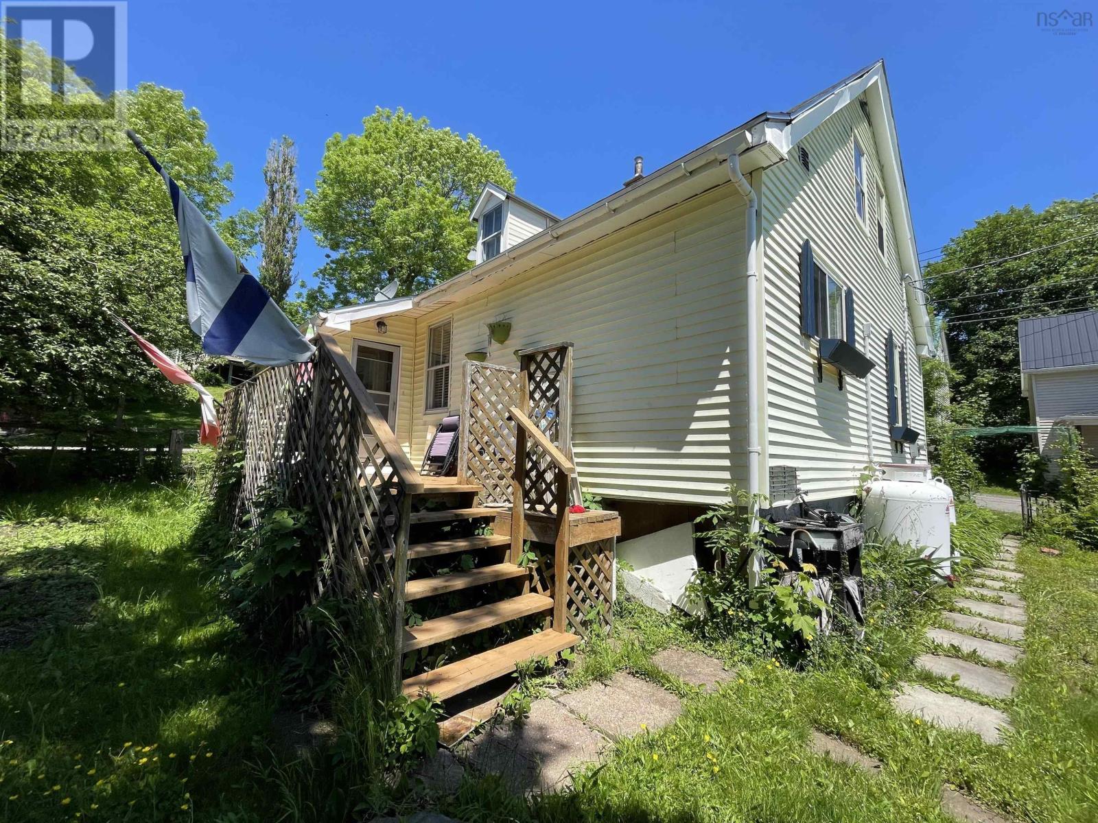 17 Victoria Street, Pictou, Nova Scotia  B0K 1N0 - Photo 30 - 202414019