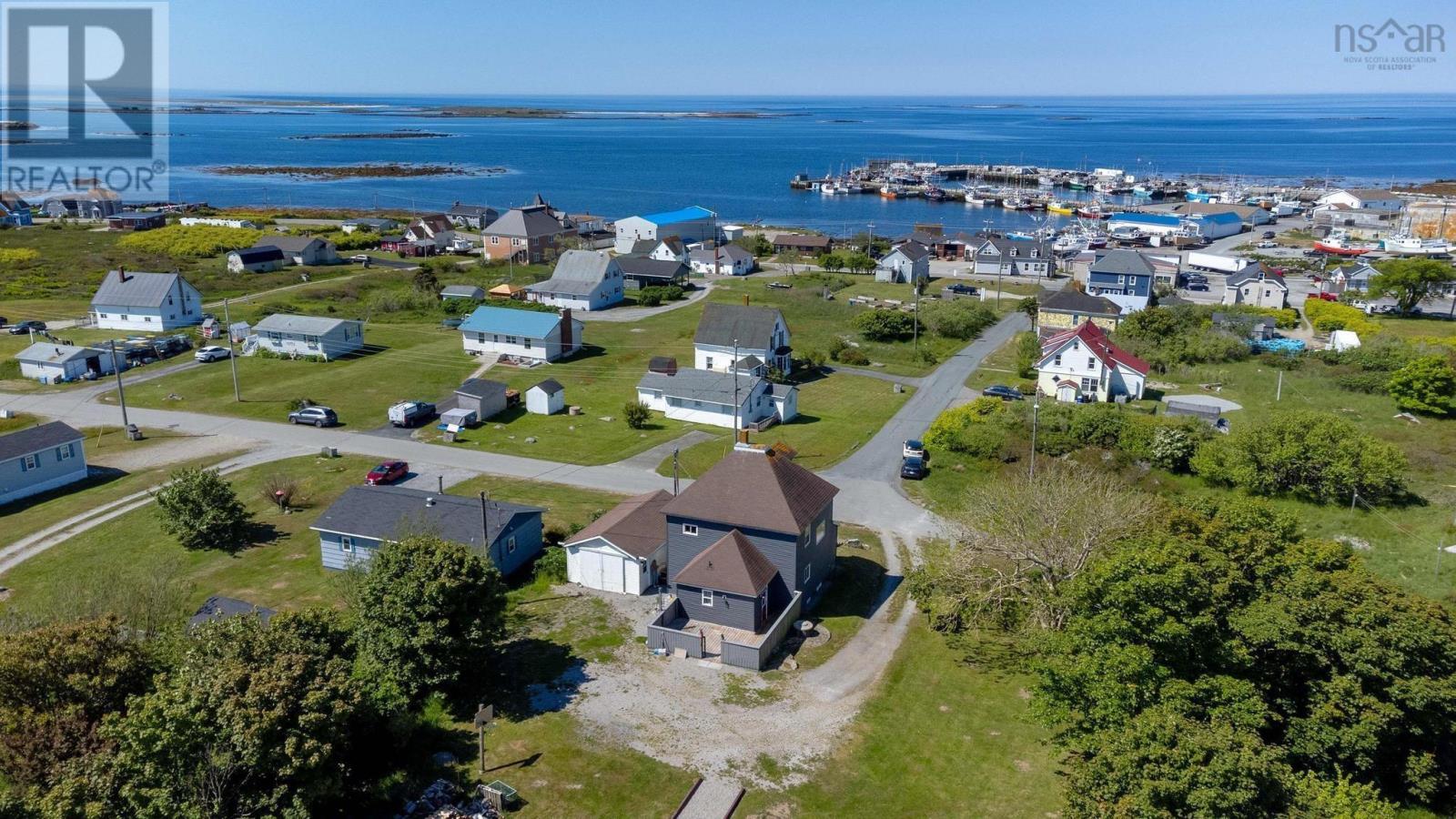 1 Atlantic Street, Clark's Harbour, Nova Scotia  B0W 1P0 - Photo 29 - 202414040