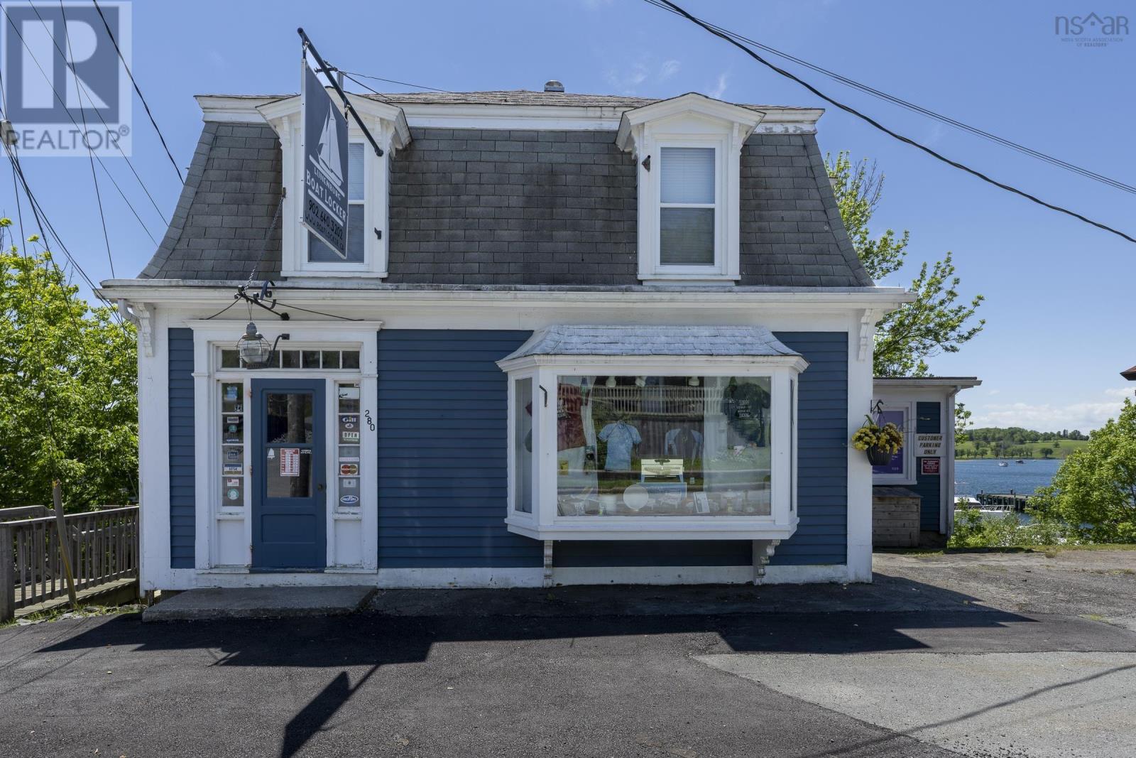 280 Montague Street, lunenburg, Nova Scotia