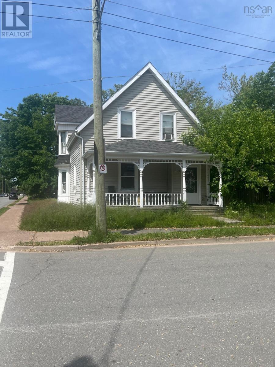 20 Pleasant Street, Truro, Nova Scotia  B3N 3R6 - Photo 2 - 202414183