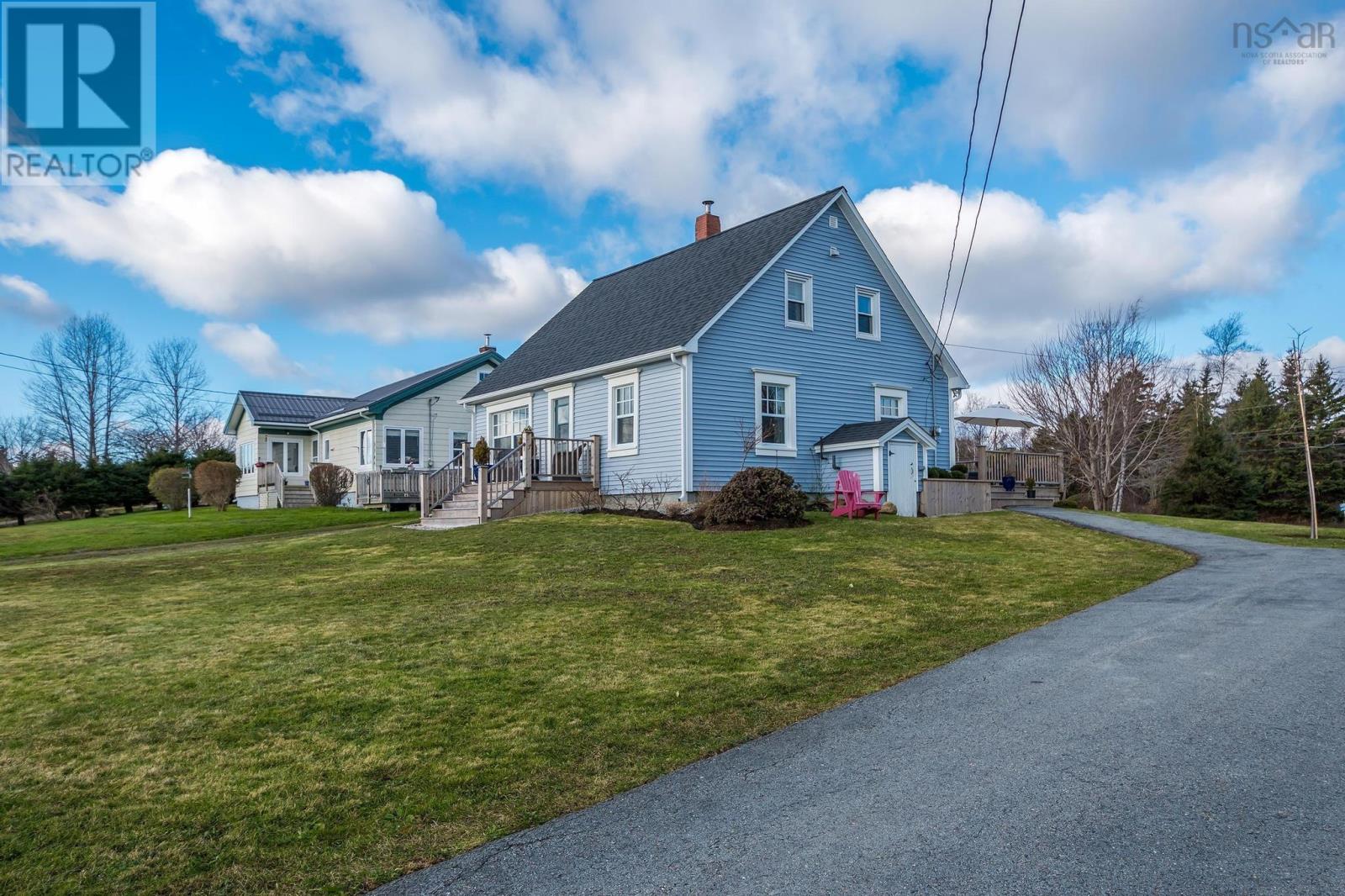 3382 Highway 332, Rose Bay, Nova Scotia  B0J 2X0 - Photo 2 - 202416320