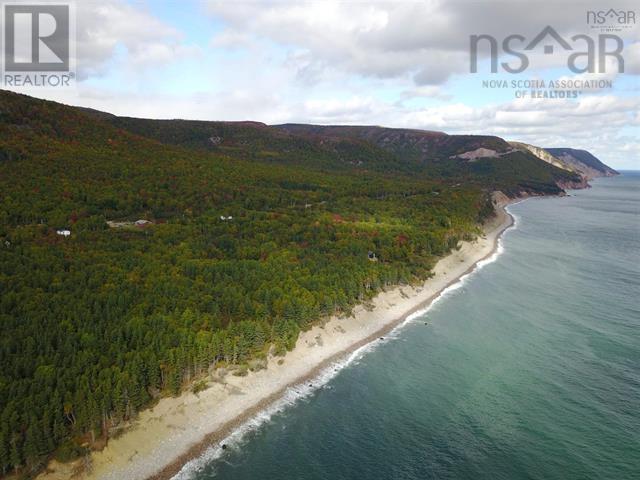 41251 Cabot Trail, Wreck Cove, Nova Scotia  B0C 1H0 - Photo 2 - 202416401