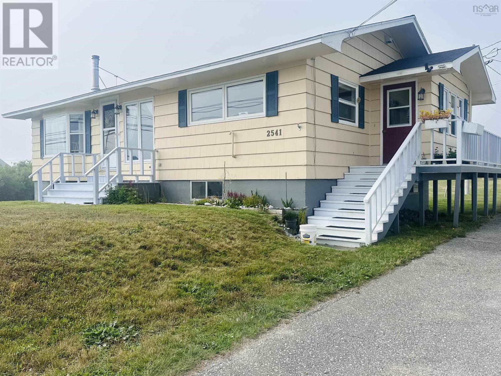 2541 Main Street, Clark's Harbour, Nova Scotia  B0W 1P0 - Photo 2 - 202416591