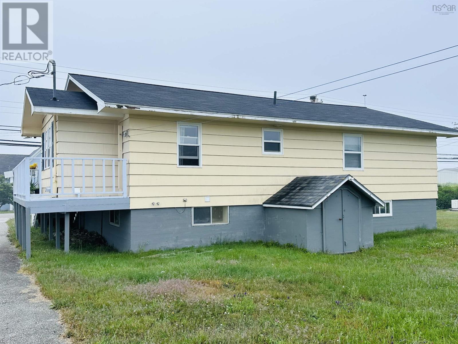 2541 Main Street, Clark's Harbour, Nova Scotia  B0W 1P0 - Photo 4 - 202416591