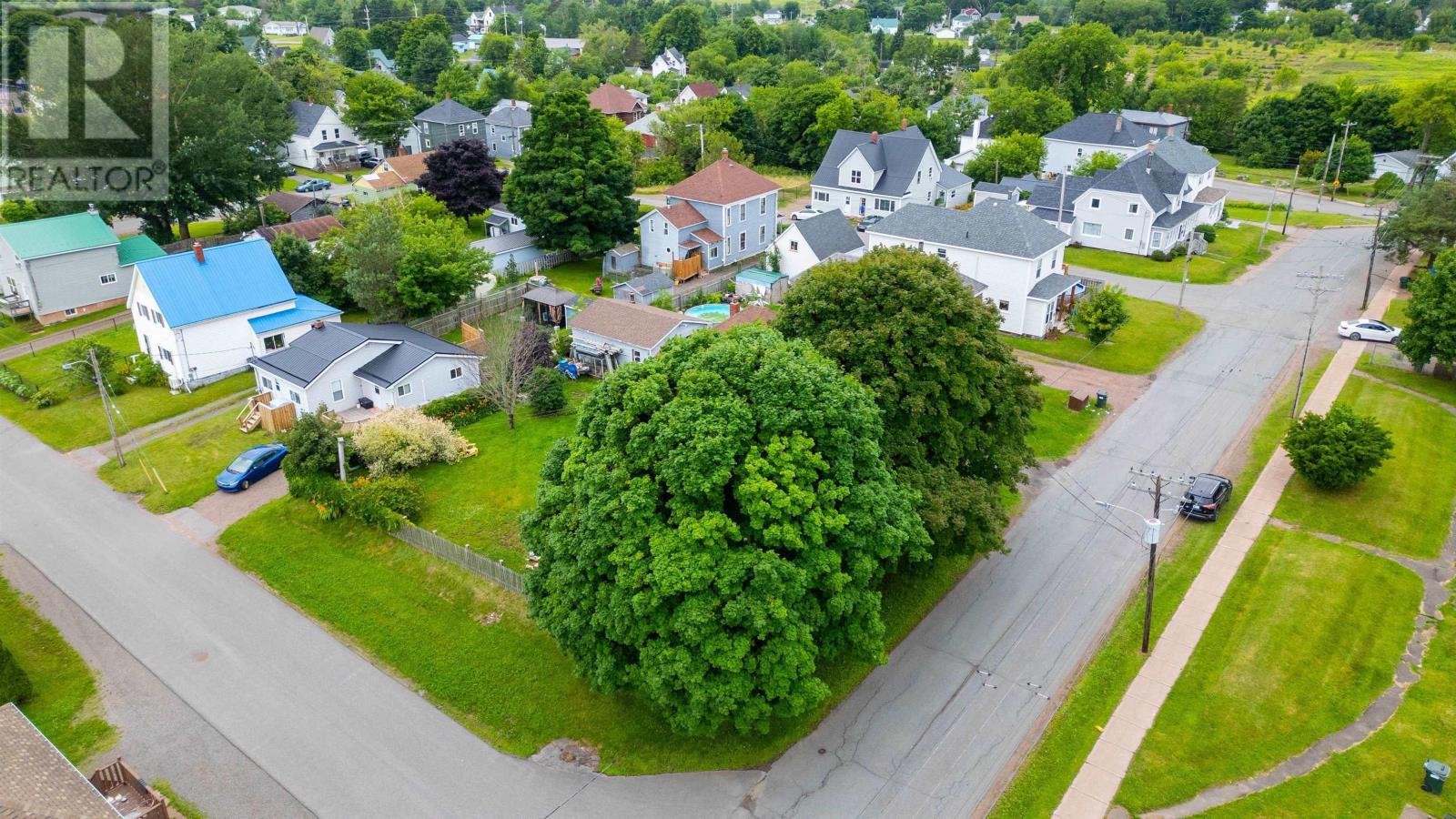 15 Park Street, Amherst, Nova Scotia  B4H 2R3 - Photo 34 - 202416940