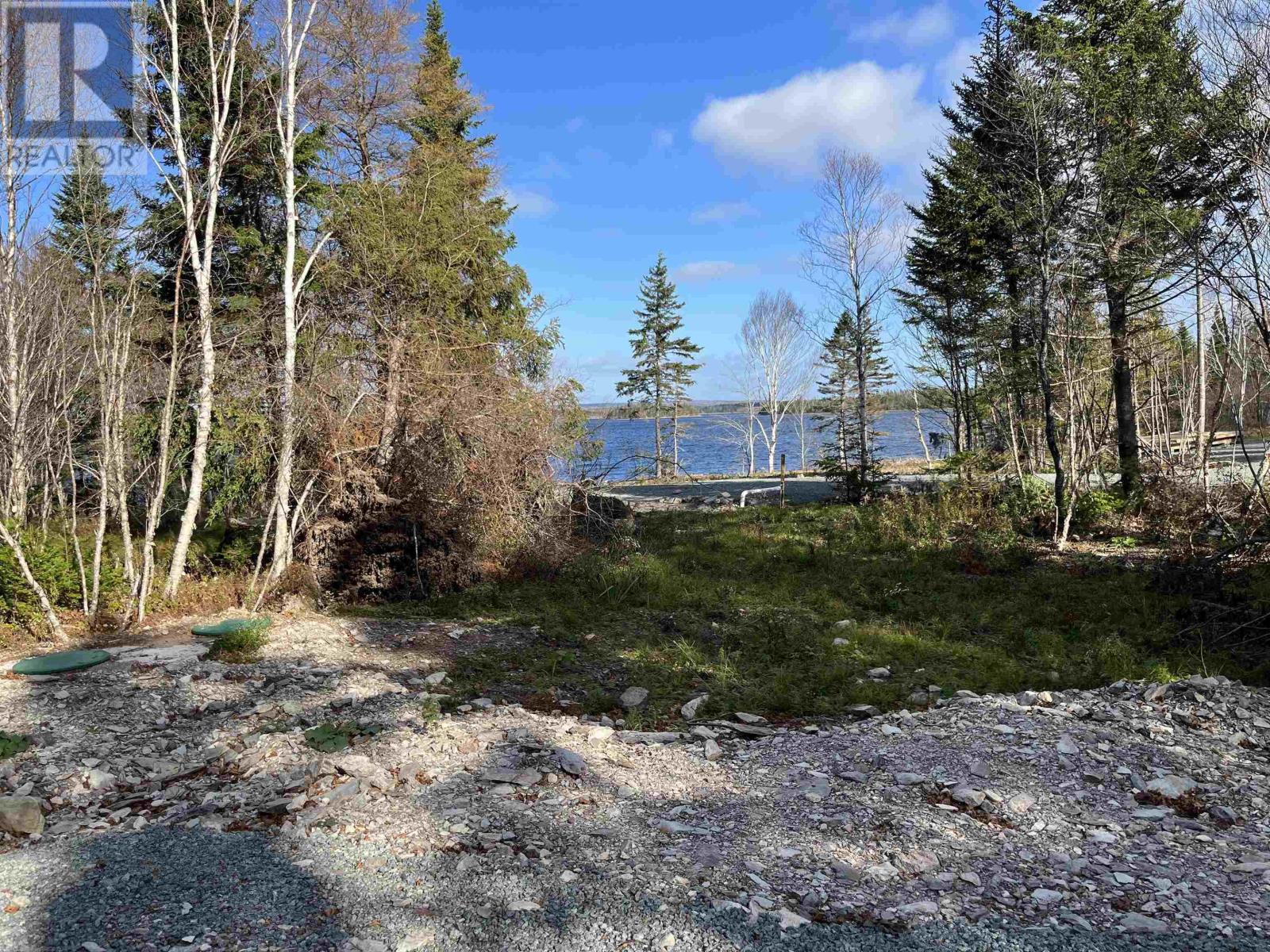 325 Lakefront Drive, Loch Lomond, Nova Scotia  B0E 0A4 - Photo 20 - 202417470