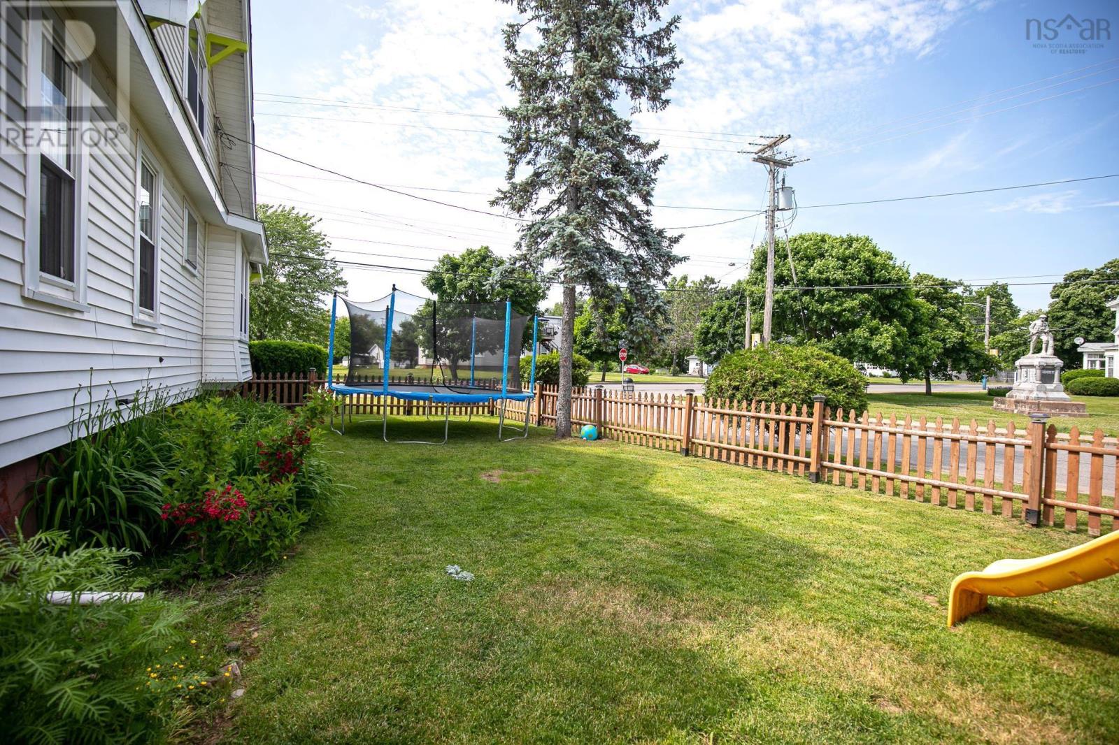 5102 Main Street, Oxford, Nova Scotia  B0M 1P0 - Photo 13 - 202418029