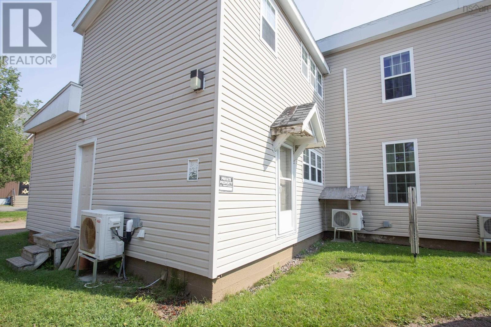 12 Lawrence Street, Amherst, Nova Scotia  B4H 3Y6 - Photo 10 - 202418667