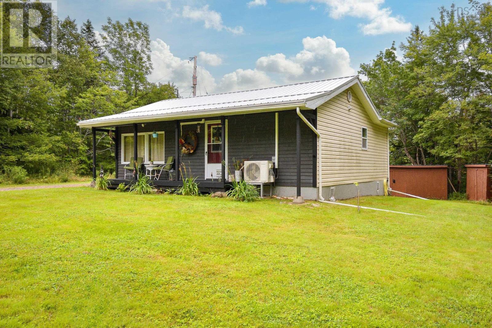 69 John Hughie Lane, Baddeck Inlet, Baddeck, Nova Scotia  B0E 1B0 - Photo 7 - 202419287