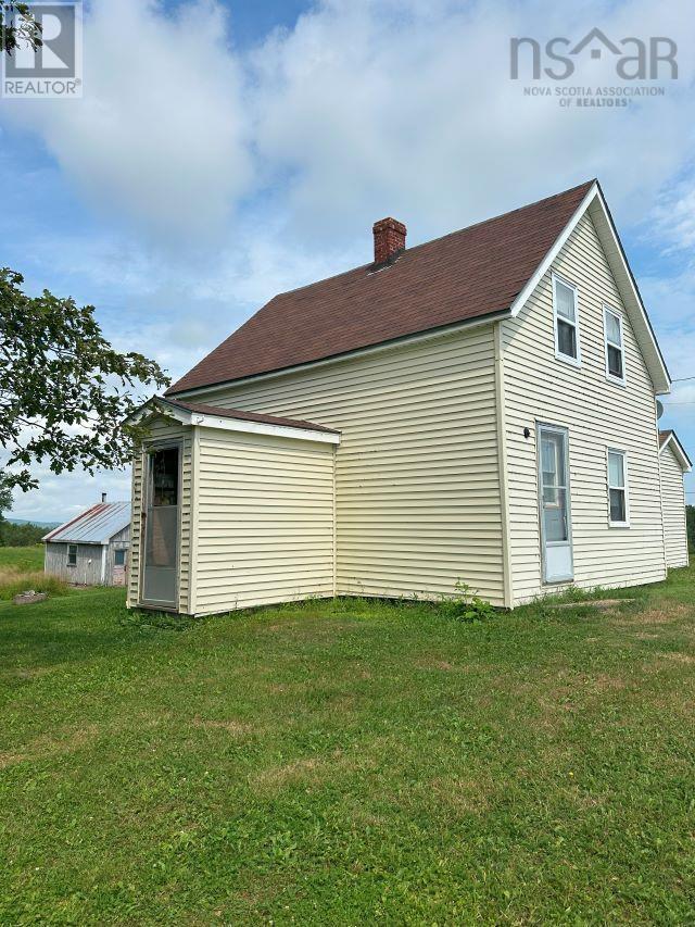 620 Walsh Post Road, Fairmont, Nova Scotia  B2G 2K9 - Photo 6 - 202419380