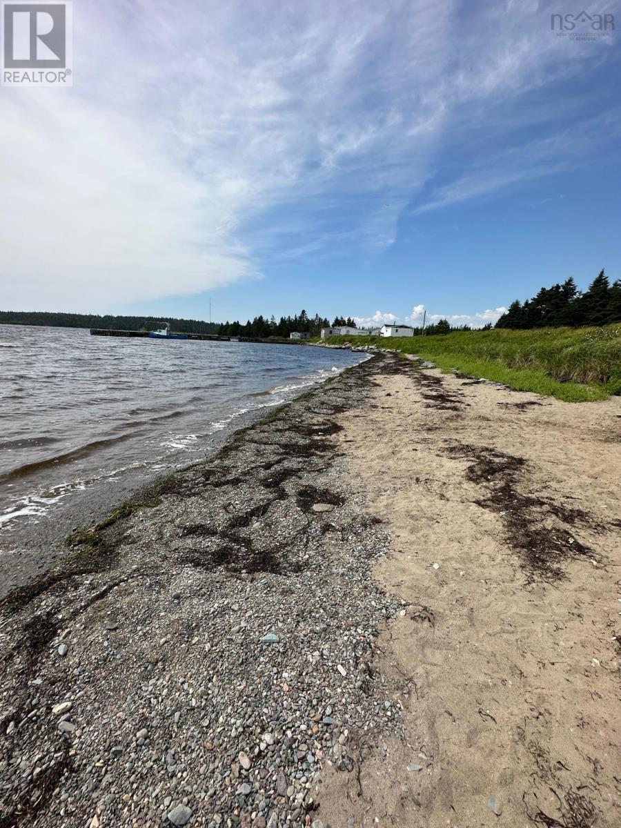 640 Marine Drive, Ecum Secum, Nova Scotia  B0J 2K0 - Photo 11 - 202419899