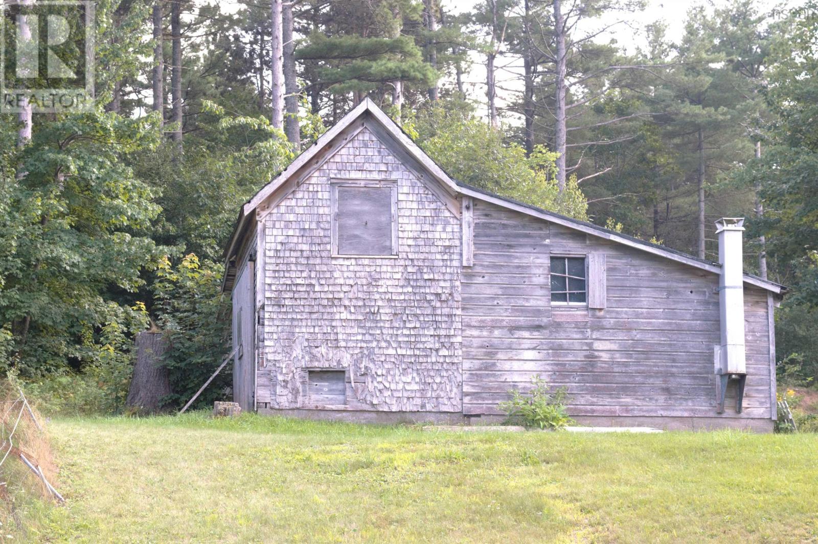 6680 Hwy 1, Coldbrook, Nova Scotia  B4R 1B7 - Photo 2 - 202420199