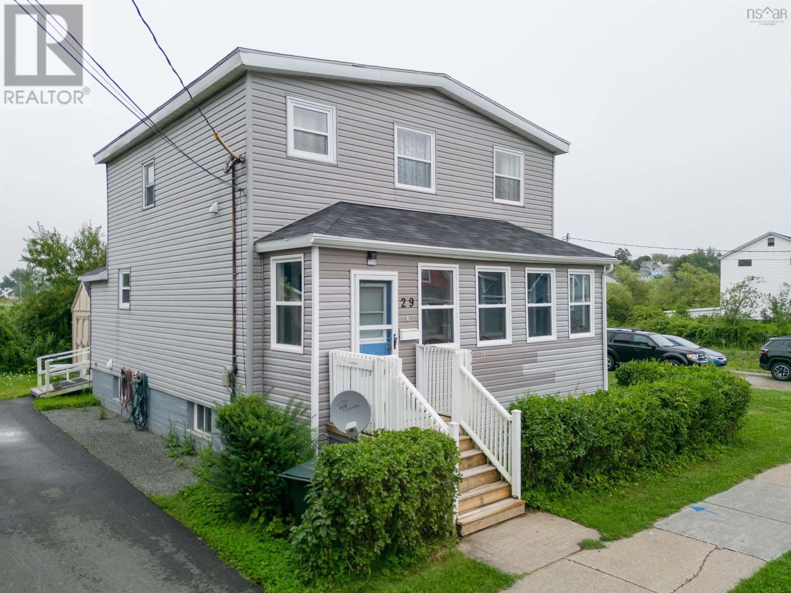 29 Wesley Street, Whitney Pier, Nova Scotia  B1N 2M5 - Photo 3 - 202420275