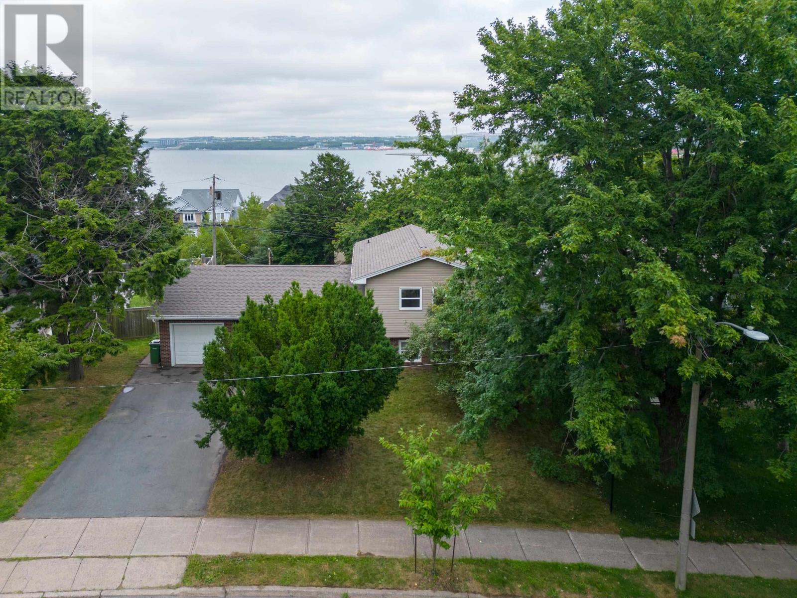 41 Bayview Road, Halifax, Nova Scotia  B3M 1N8 - Photo 2 - 202420363