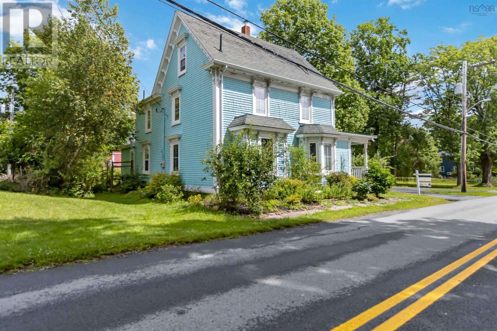 419 Main Street, Mahone Bay, Nova Scotia  B0J 2E0 - Photo 2 - 202420374