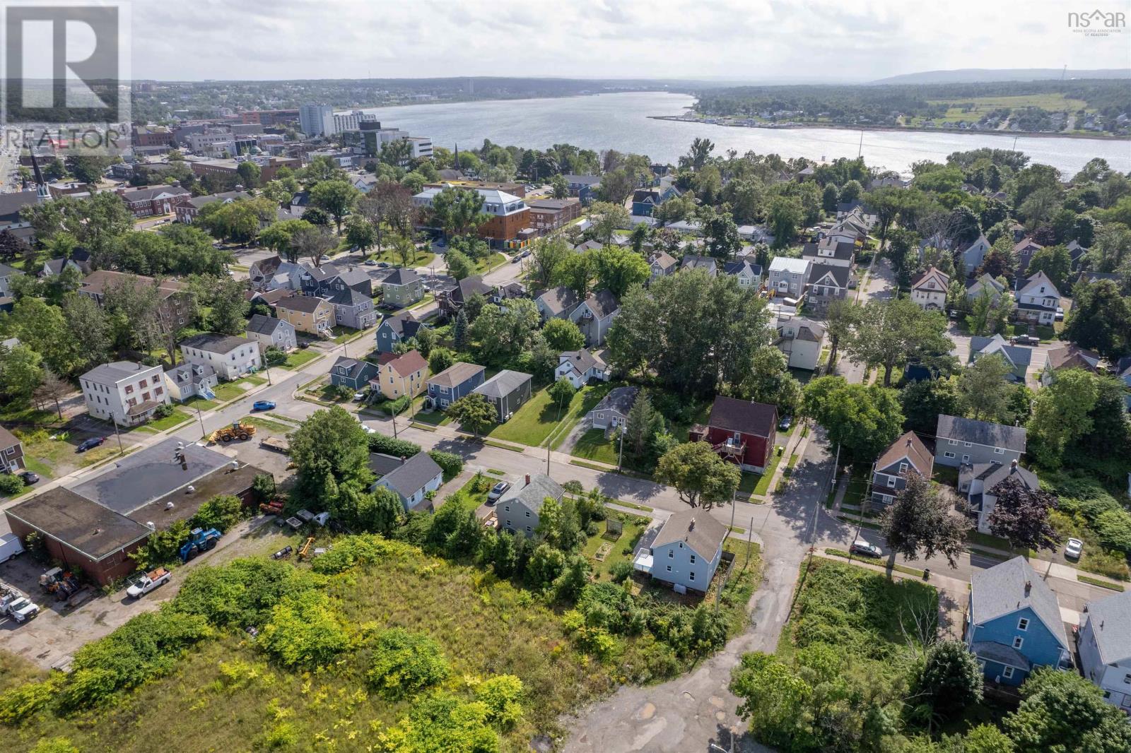 51 Fairview Street, Sydney, Nova Scotia  B1P 1R2 - Photo 12 - 202420396