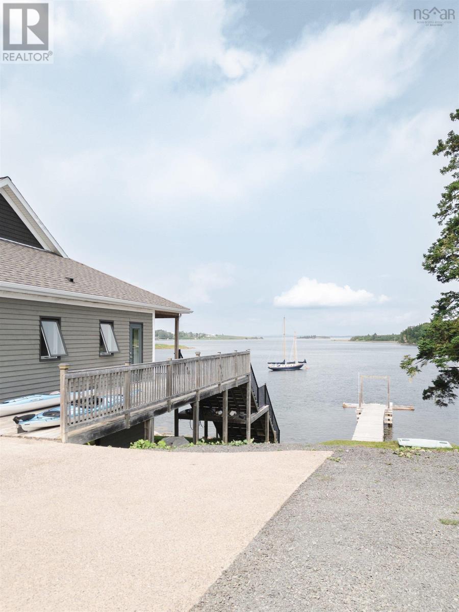 216 Hebb Point Road, Heckmans Island, Nova Scotia  B0J 2C0 - Photo 19 - 202420759