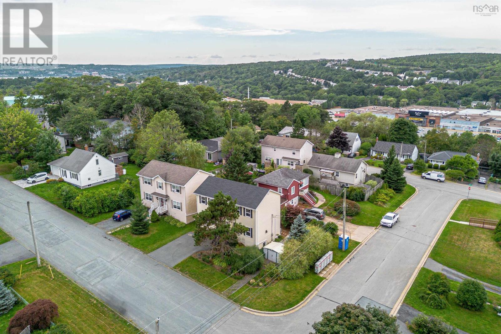 1 Gordon Street, Bedford, Nova Scotia  B4A 2N6 - Photo 7 - 202420797