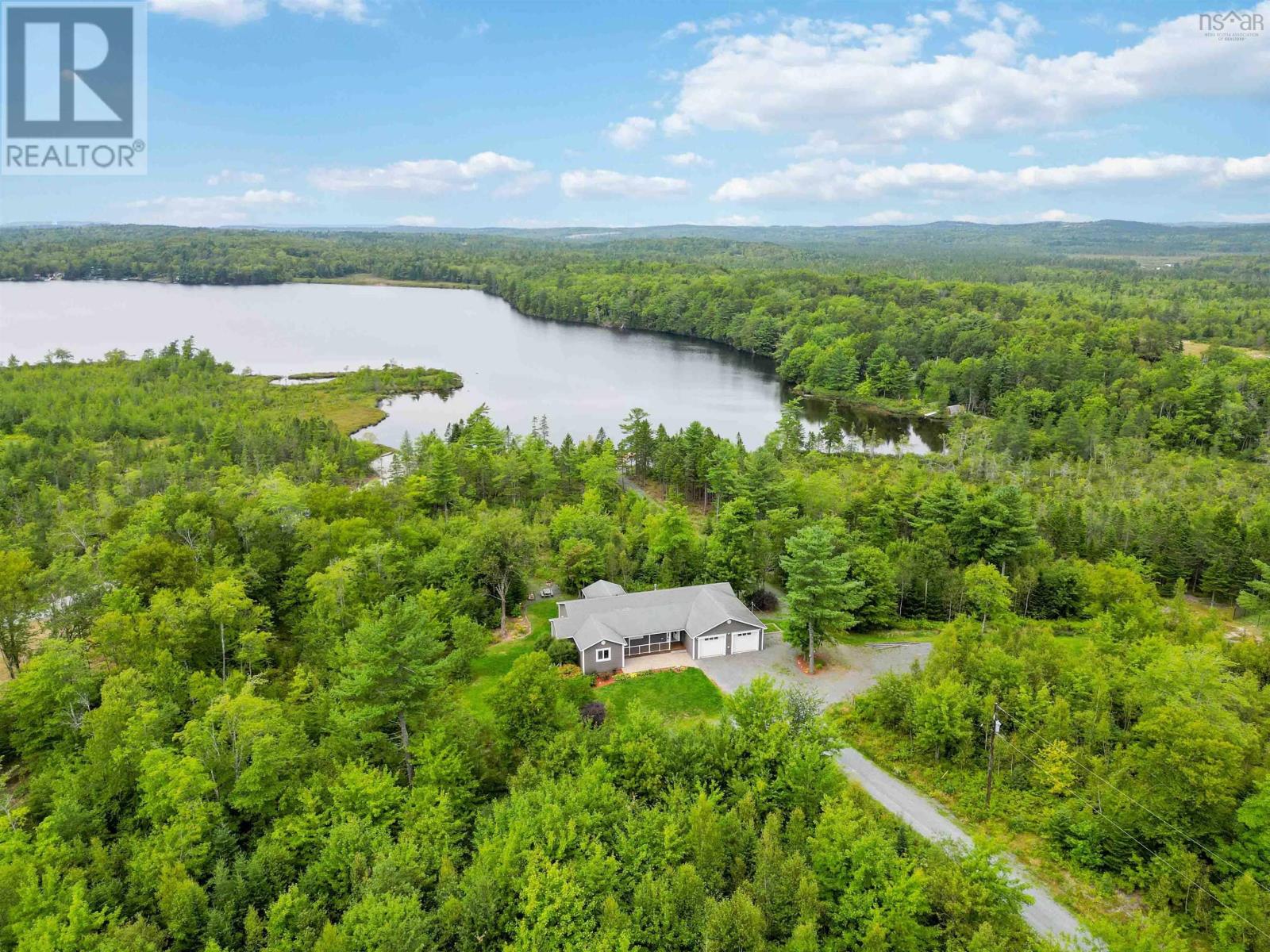 47 Blueberry Lane, Mount Uniacke, Nova Scotia  B0N 1A0 - Photo 3 - 202421048