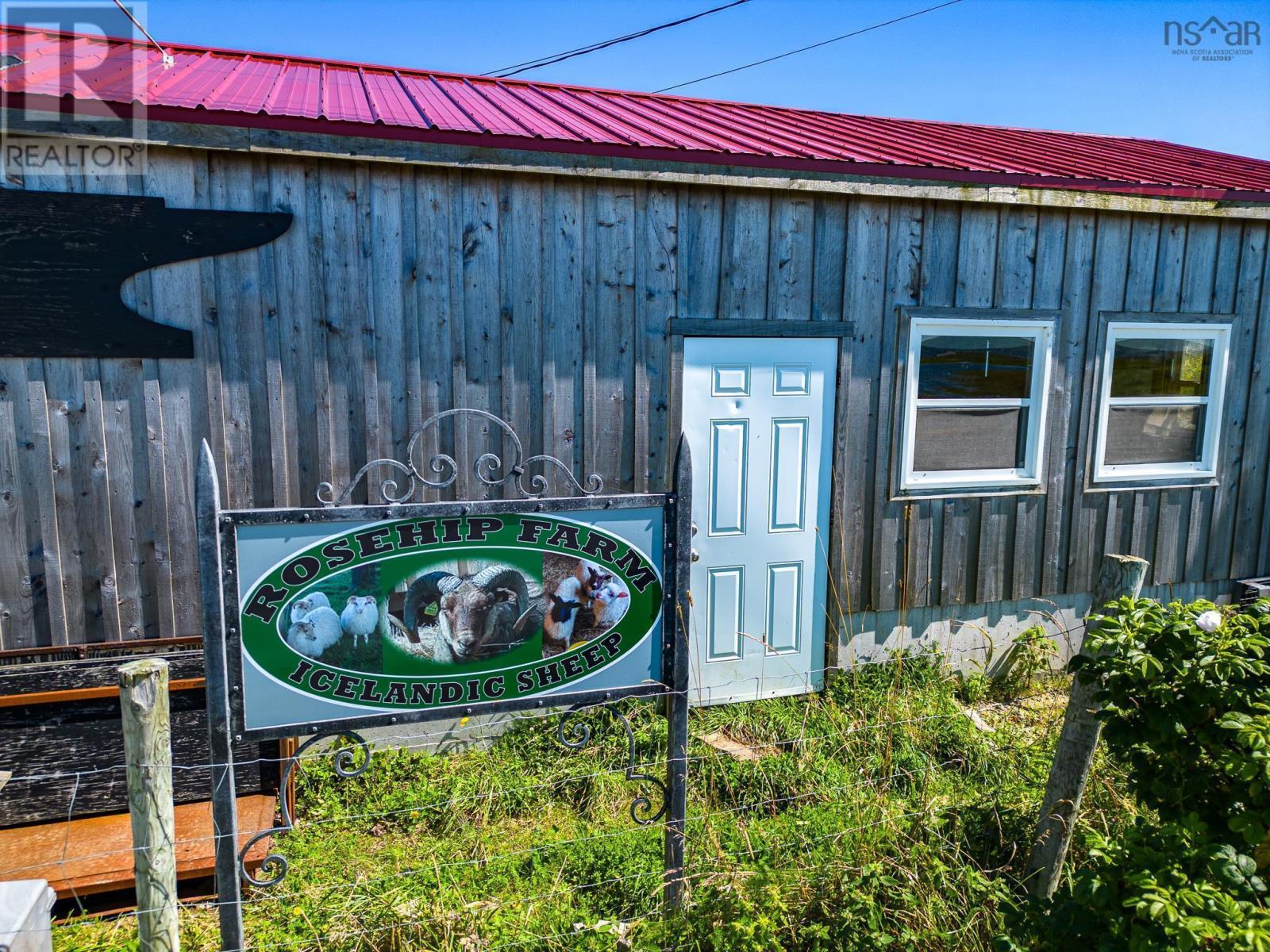 179 Hawk Point Road, Clark's Harbour, Nova Scotia  B0W 1P0 - Photo 11 - 202421083