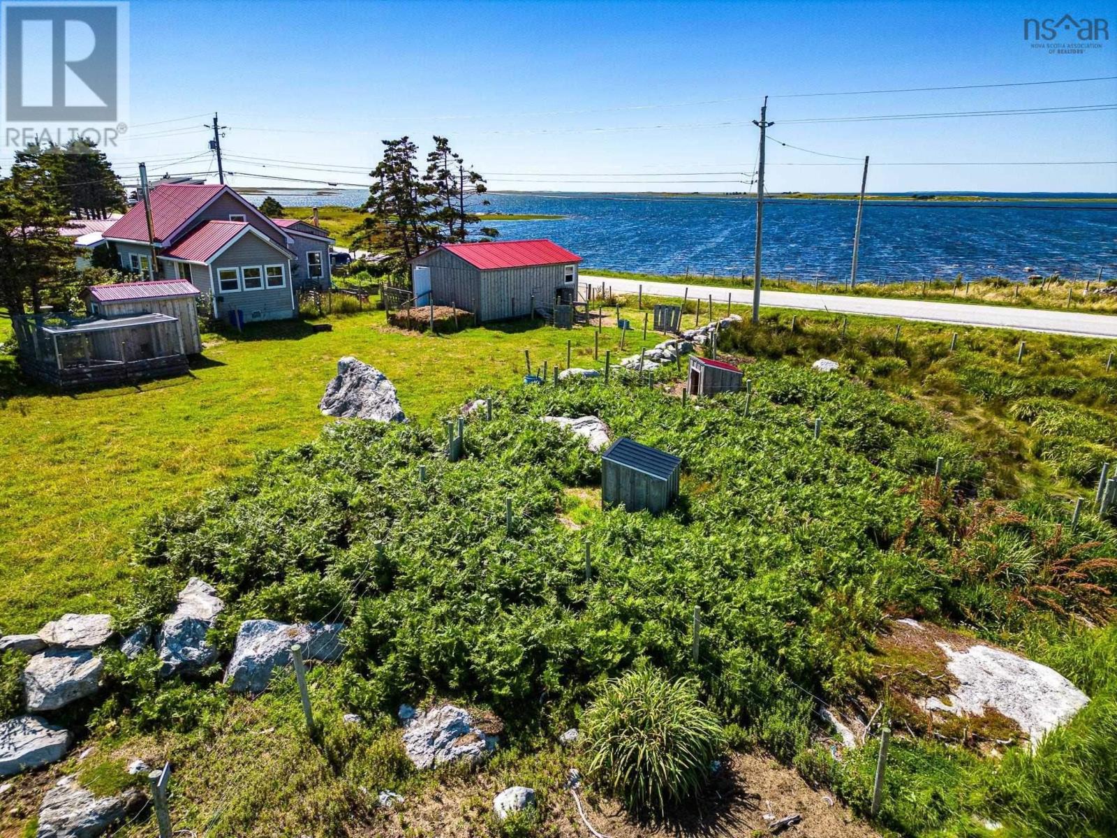 179 Hawk Point Road, Clark's Harbour, Nova Scotia  B0W 1P0 - Photo 6 - 202421083