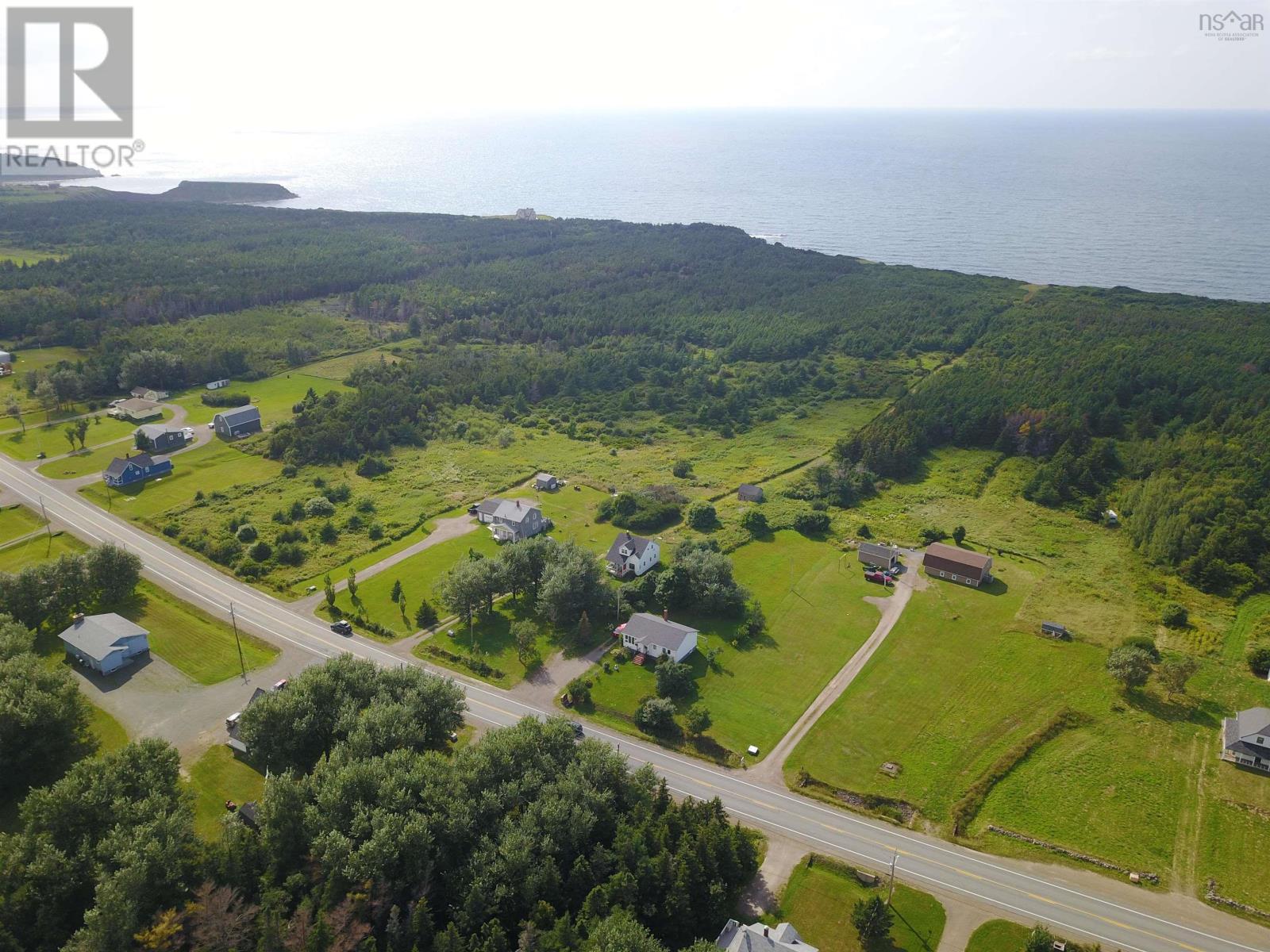 12723 Cabot Trail, Grand Étang, Nova Scotia  B0E 1H0 - Photo 44 - 202421119