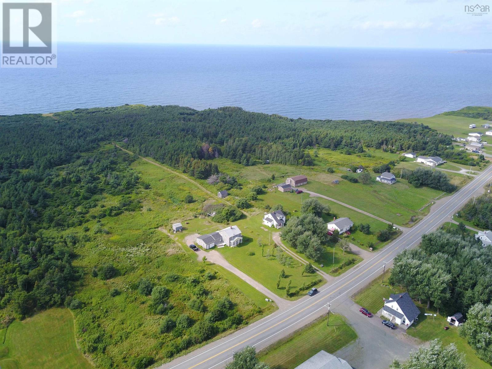 12723 Cabot Trail, Grand Étang, Nova Scotia  B0E 1H0 - Photo 45 - 202421119