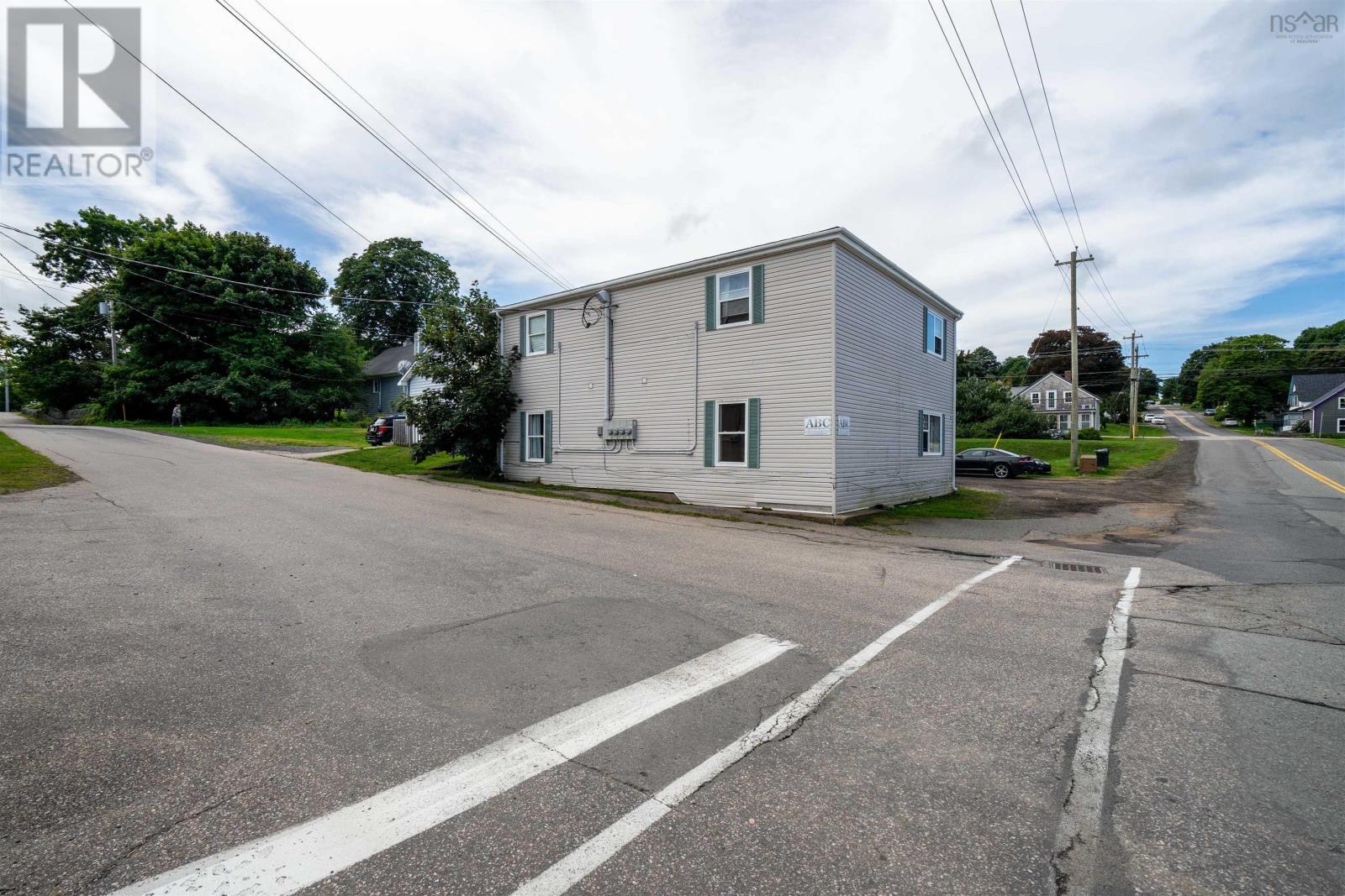 19b Carleton Street, Digby, Nova Scotia  B0V 1A0 - Photo 3 - 202421234