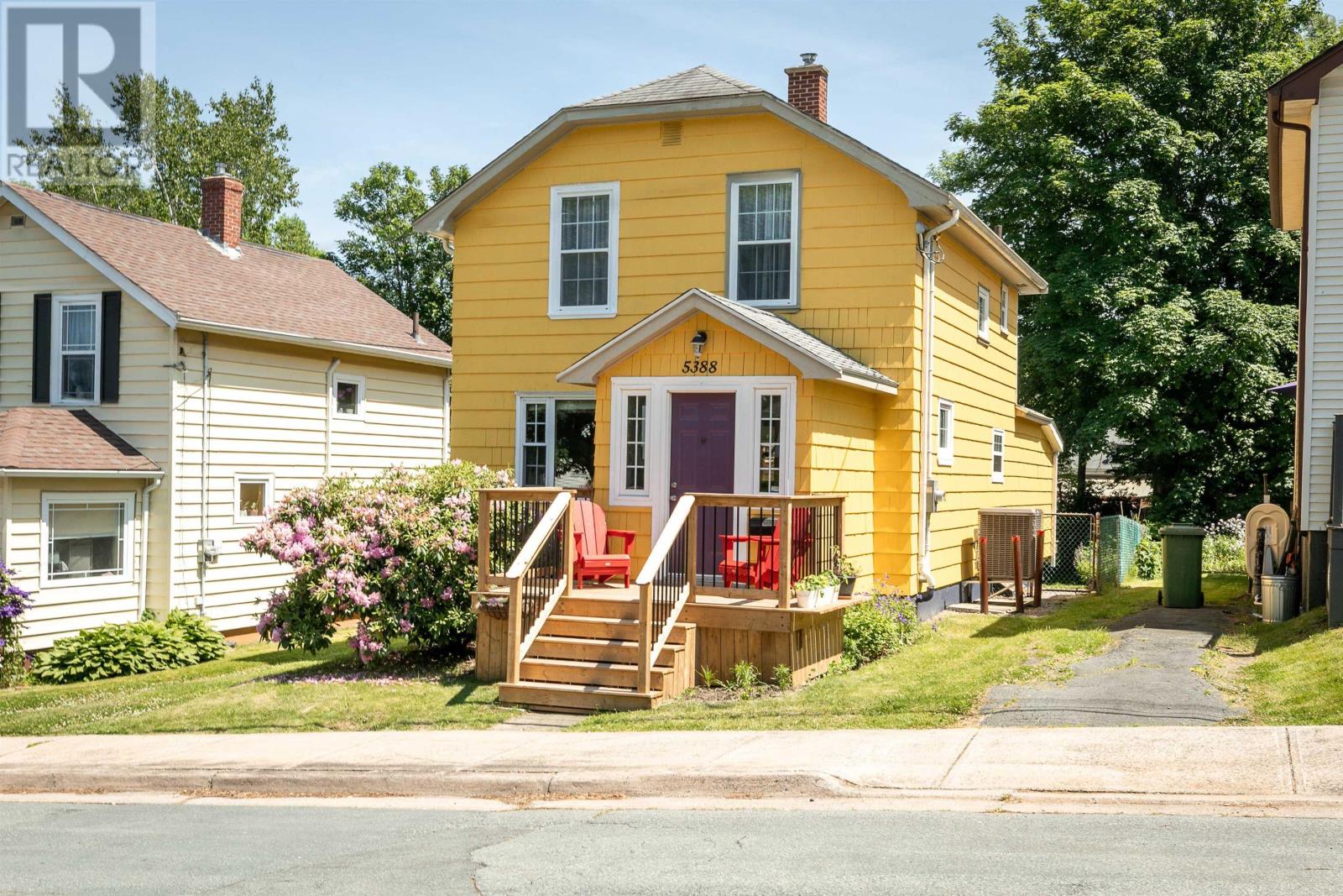 5388 Roome Street, Halifax, Nova Scotia  B3K 2L4 - Photo 2 - 202421429